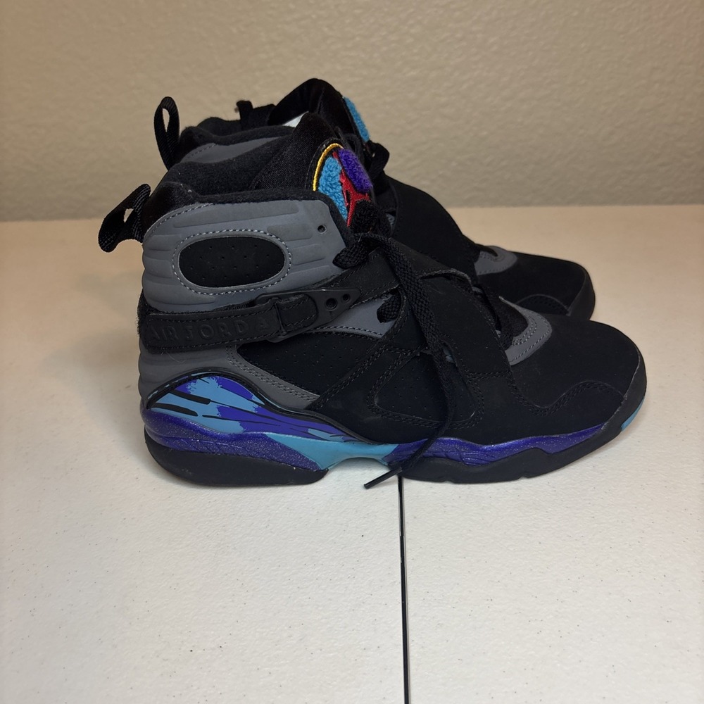 Size 4Y- Jordan 8 Retro 2015 Mid Aqua NO BOX